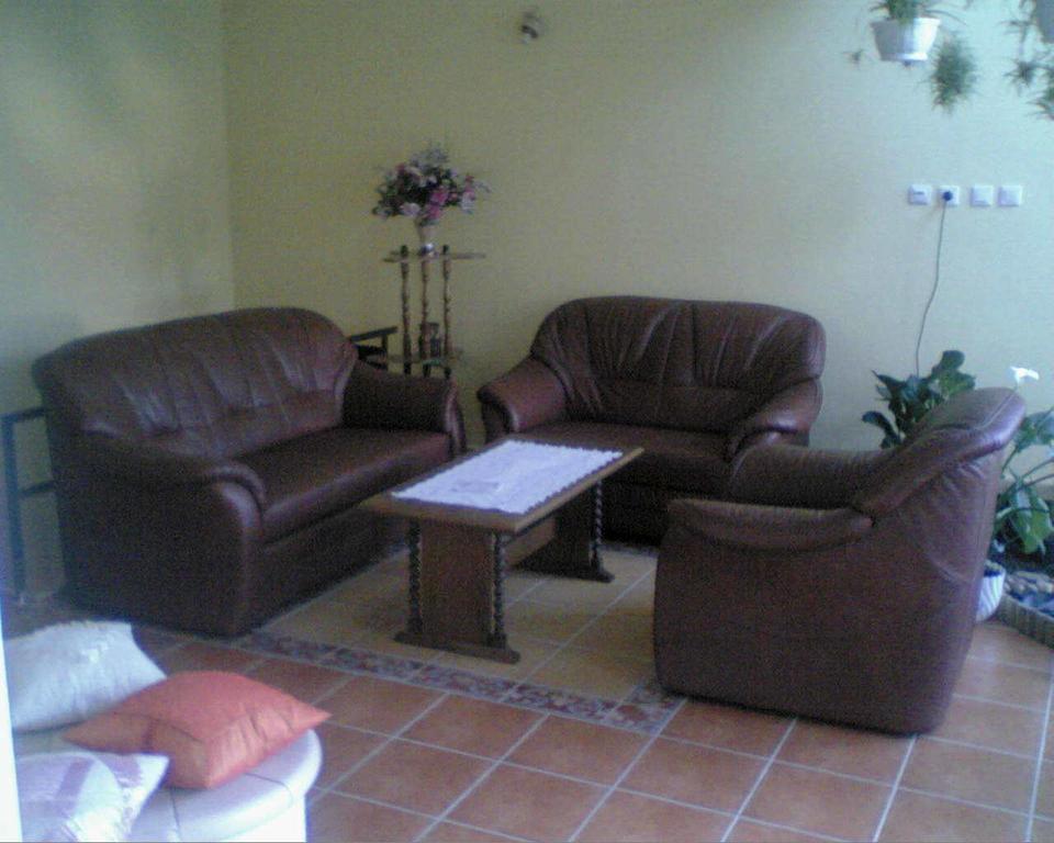 Marika Haus Hotel Buk Ngoại thất bức ảnh